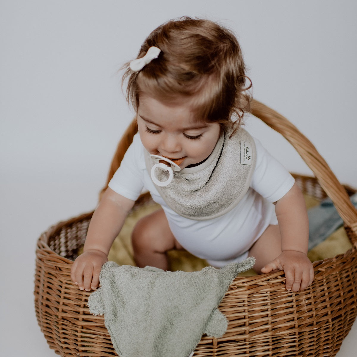 Waterproof bandana bib