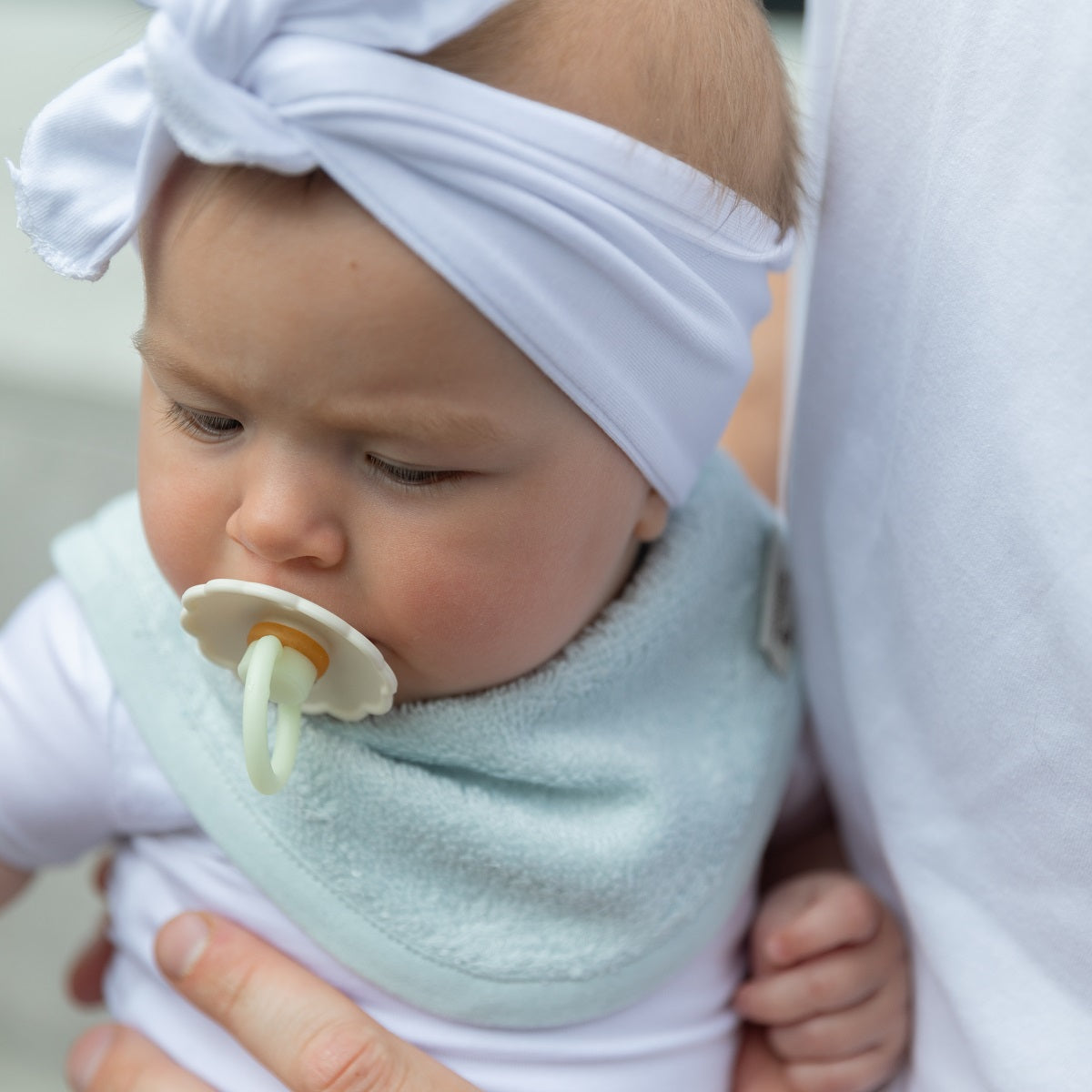 Waterproof bandana bib